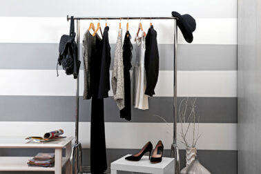 CREATING A CAPSULE WARDROBE