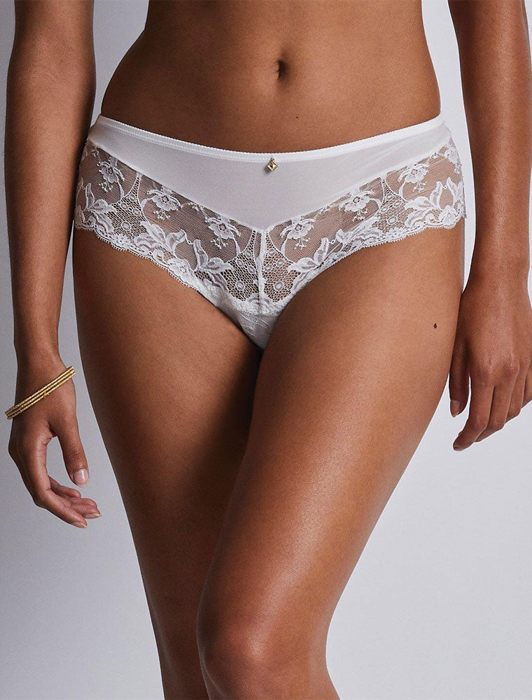 2C Kiss of LOVE Shorts, Off White