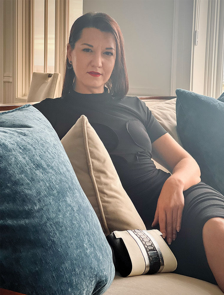 DVK Clutch, Cream / Black / Red